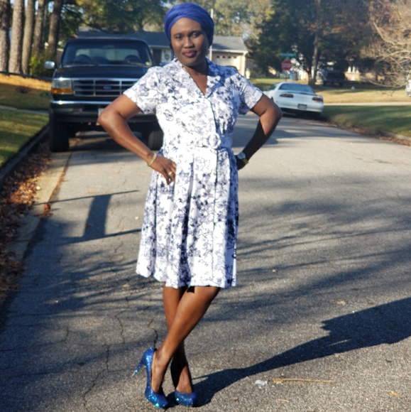 Meet your Posher, Nike - Picture 3 of 4